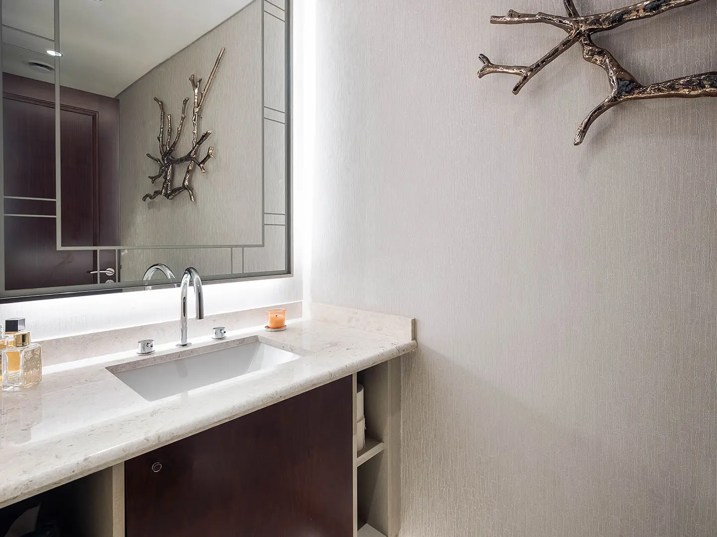 Bathroom vanity with sleek faucet