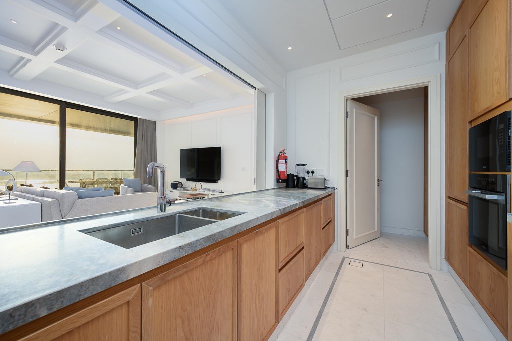 Luxury 2-Bedroom Residence with Sea Views at Four Seasons The Pearl-Qatar