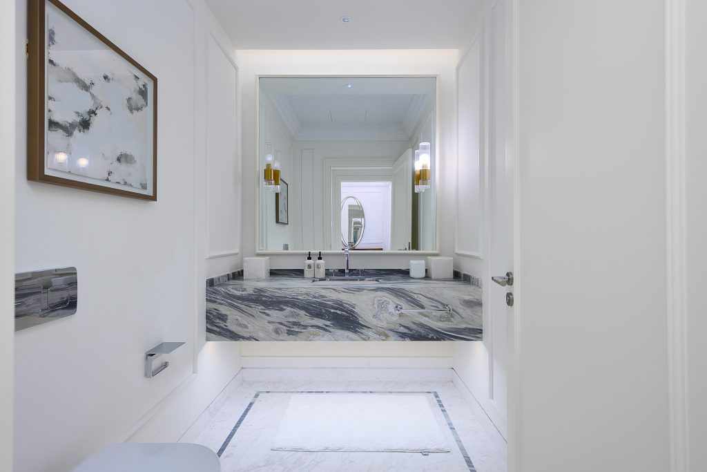 Luxury 2-Bedroom Residence with Sea Views at Four Seasons The Pearl-Qatar