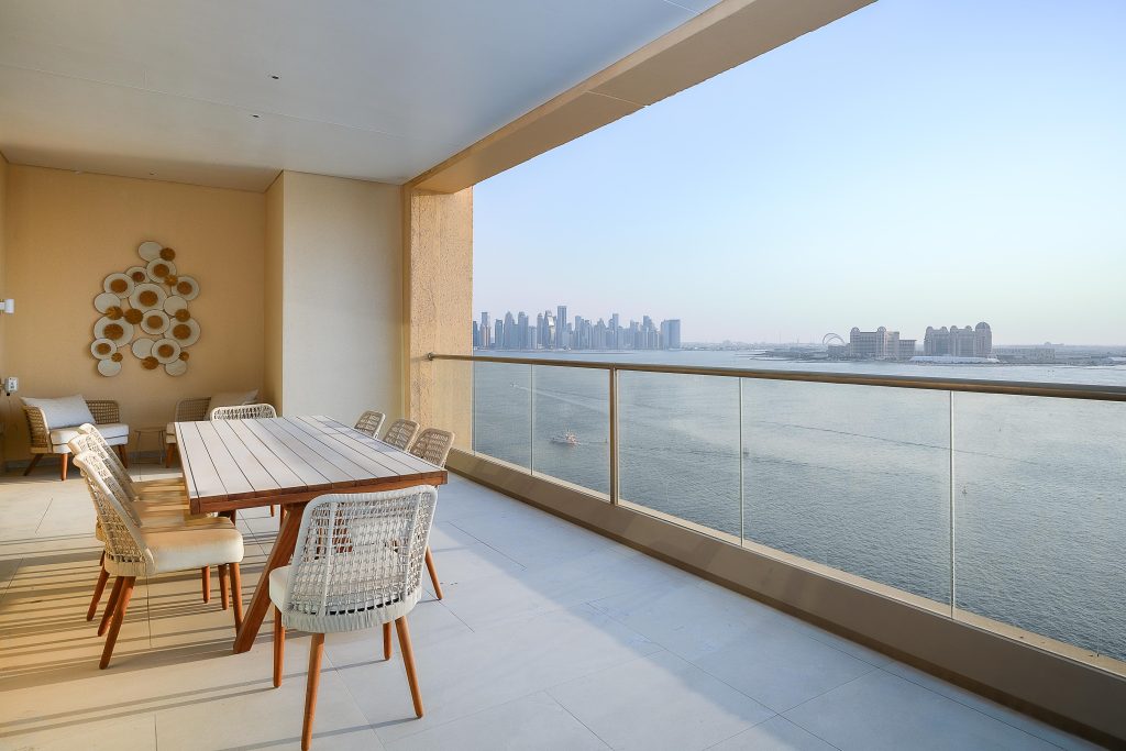 Luxury 2-Bedroom Residence with Sea Views at Four Seasons The Pearl-Qatar