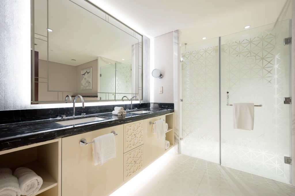 Exquisite 3-Bedroom Penthouse at The St. Regis Marsa Arabia Island, The Pearl – Qatar
