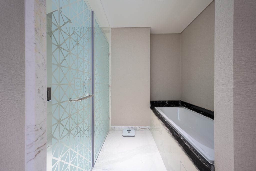 Prestigious 3-Bedroom Branded Apartment | The St. Regis Marsa Arabia Island, The Pearl – Qatar