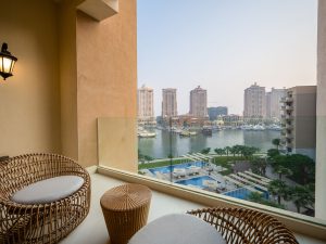 Cozy Balcony; View Pearl;