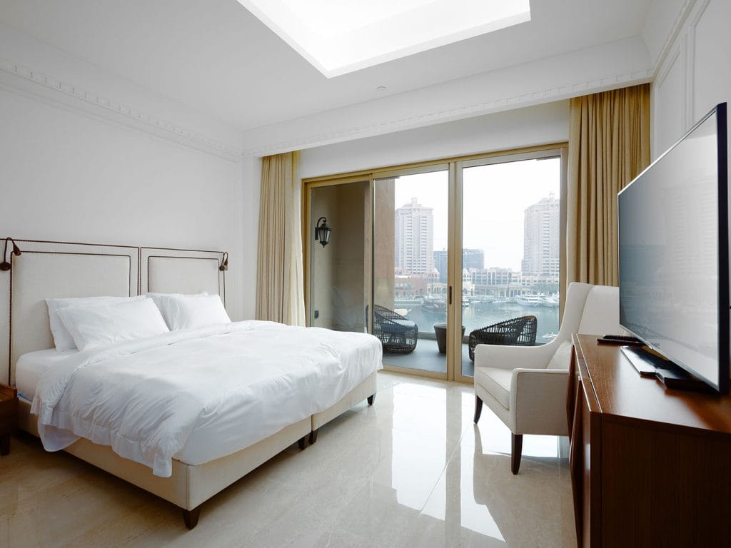 Elegant Fully Furnished Two-Bedroom Residence at The St. Regis Marsa Arabia Island, The Pearl – Qatar