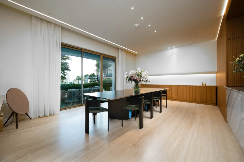 Luxurious Four-Bedroom + Maid’s Room Residence for Rent at The St. Regis Marsa Arabia Island, The Pearl-Qatar